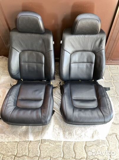 Сиденья Toyota Land Cruiser 200