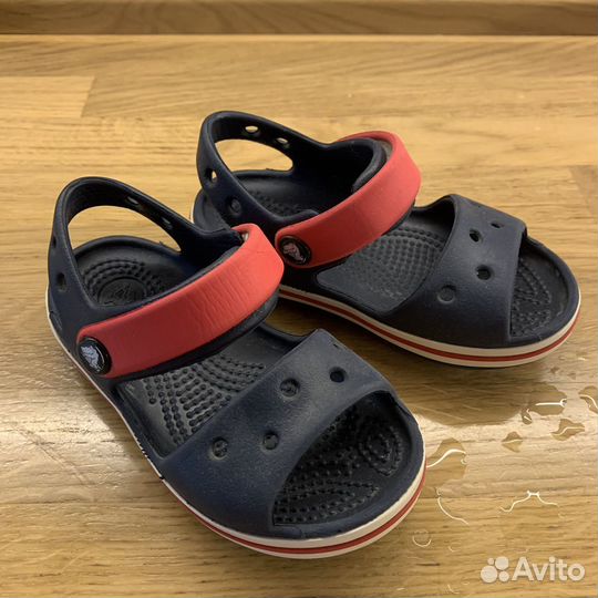 Сандали crocs c7