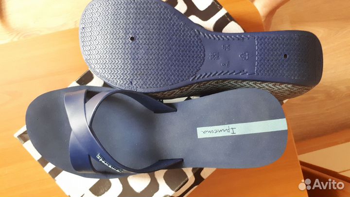 Босоножки женские 40 размер новые