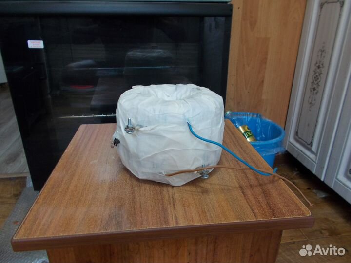 Продам трансформатор 220 на 100 вольт