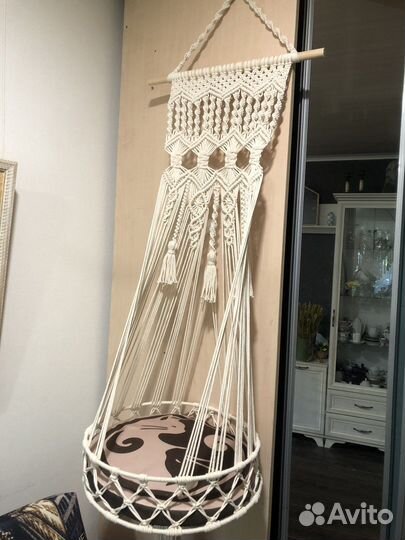 Лежанка подвесная настенная для котиков