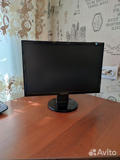 Монитор Samsung SyncMaster