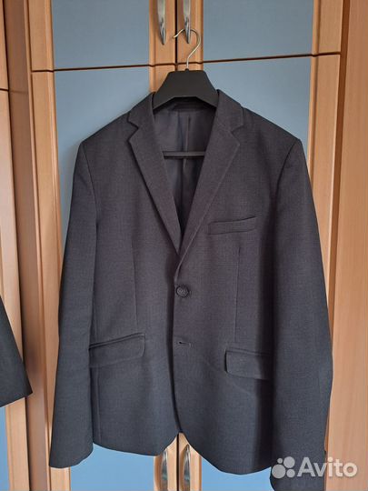 Школьный костюм