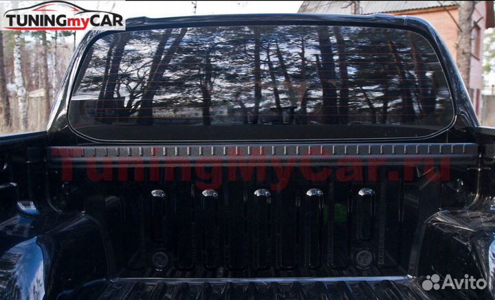 Накладка на передний борт кузова Mitsubishi L200