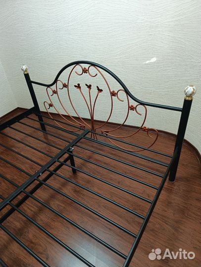 Кровать двухспальная 1.70*1.95,в хорошем состоянии