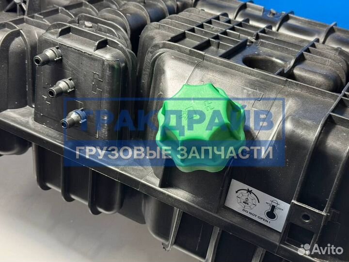 Бачок расширительный Мерседес Актрос Мп4