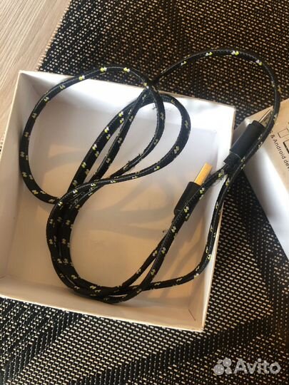 Продам наушники earpods название i7s TWS