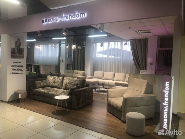 Продавец консультант в магазин мебели