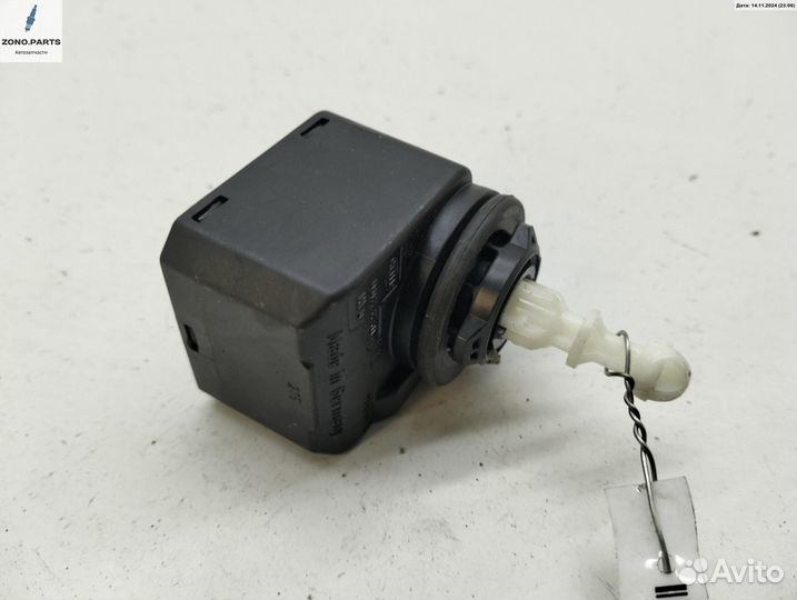 Корректор фар 00883000 на Volkswagen Golf-5