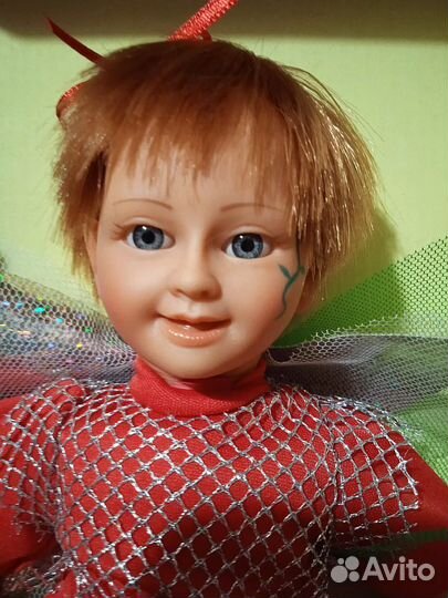 Кукла коллекционная 