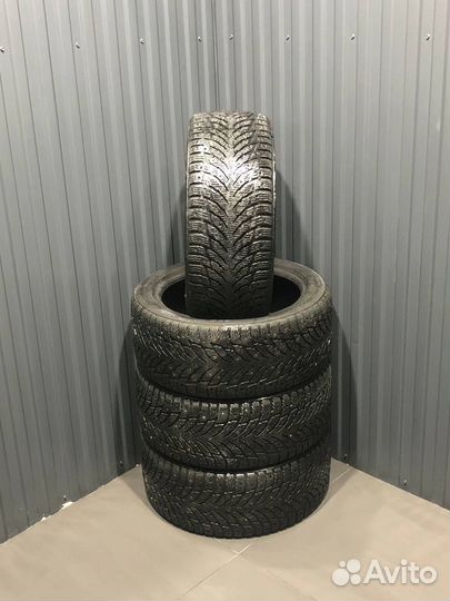 Nokian Tyres Hakkapeliitta 9 235/45 R18 98T