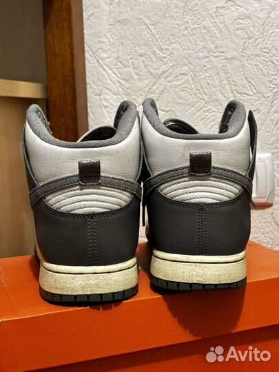 Nike dunk high vintage grey
