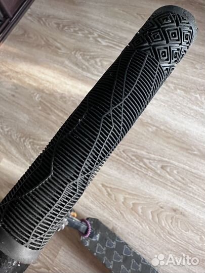 Трюковой самокат кастом парк