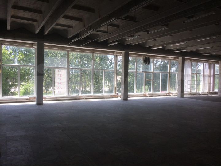 Помещение свободного назначения, 425 м²