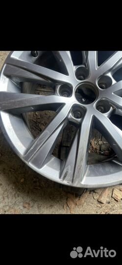 Диск Volkswagen Polo 6R0601025BE