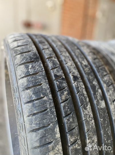 Kinforest KF-550 245/35 R20 и 275/30 R20