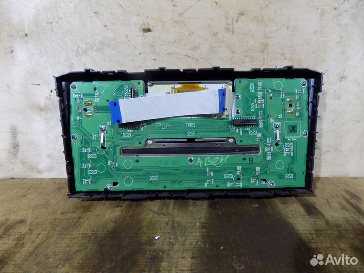 Магнитола Toyota Avensis T250