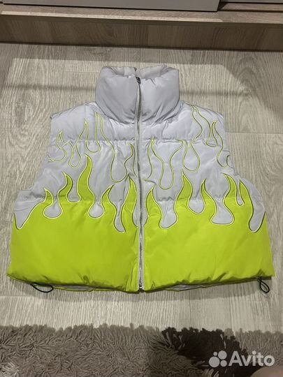 Жилет безрукавка