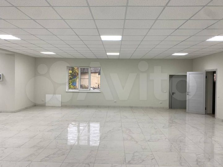 Сдам помещение свободного назначения, 298 м²