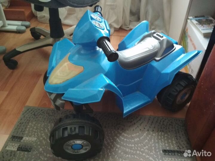 Детский квадроцикл на аккумуляторе