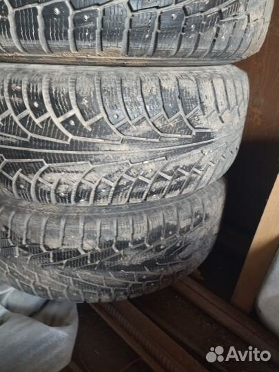 Продам комплект колес