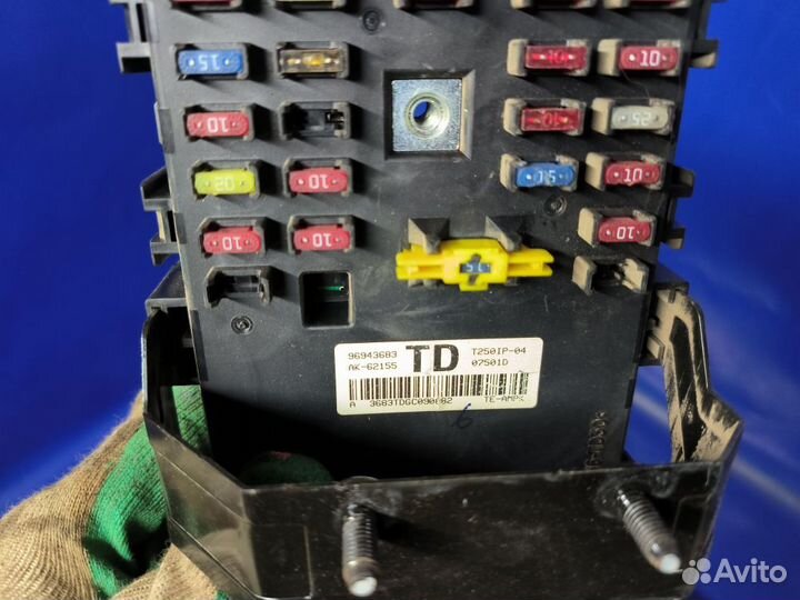 Блок предохранителей Chevrolet Aveo T250