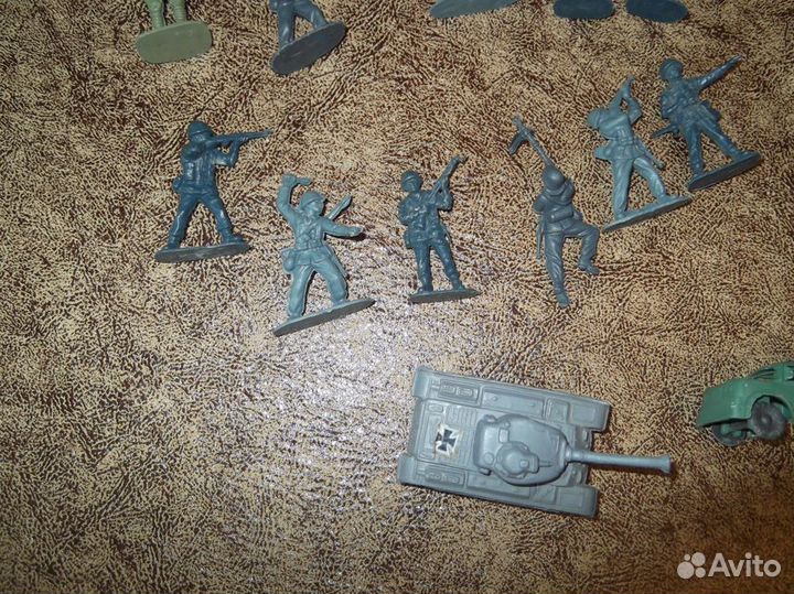 Пластмассовые солдатики