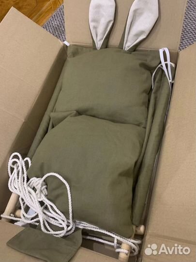 Детская качель подвесная