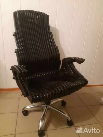 Компьютерное кресло