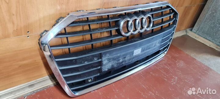 Решётка радиатора audi A6 c8
