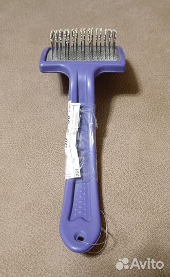 Расчески. Пуходерка. Миски. Подстилки. Варежка