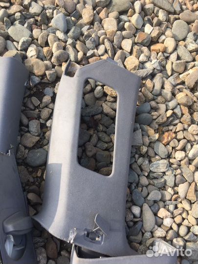 Volkswagen touareg 2008 обшивка стойки накладка