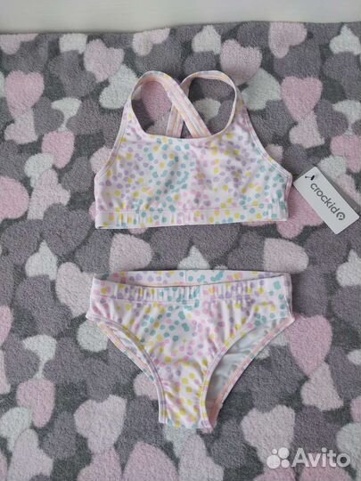 Купальник на девочку 116-122 новый