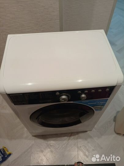 Стиральная машина indesit