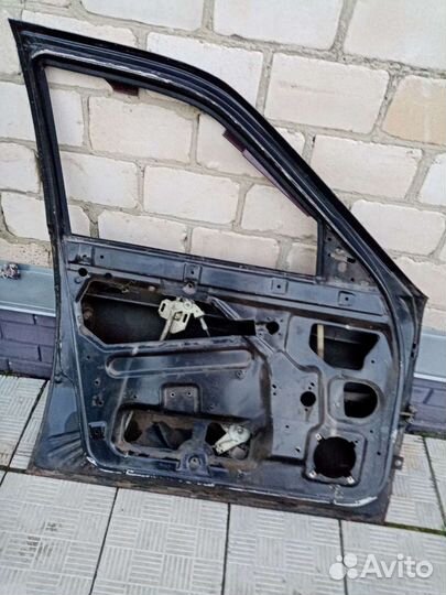 Дверь передняя левая на ваз 2110-12