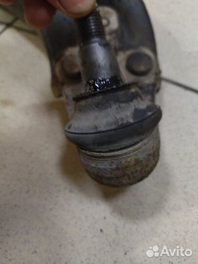 Рычаг подвески передний правый Toyota Camry V40