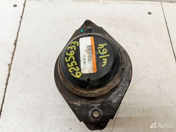 Подушка двигателя