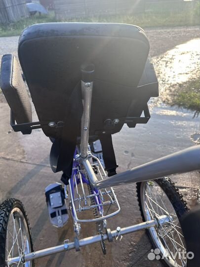 Велосипед-тренажер для больных дцп