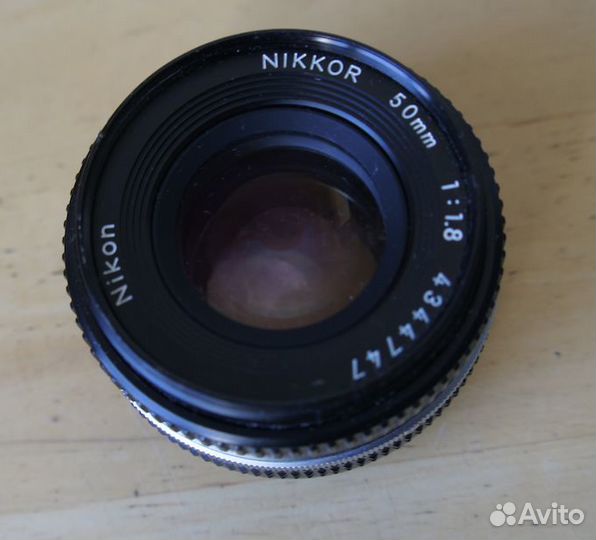 Объектив Nikon 50mm f/1.8 Nikkor