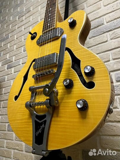 Epiphone Wildkat полуакустика, банка