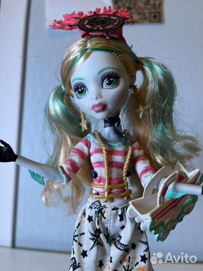 Monster high lagoona blue shriekwrecked