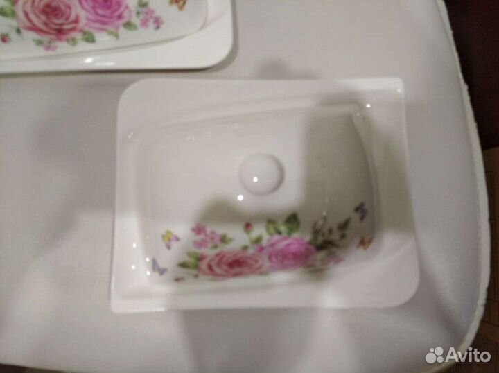 Посуда для сервировки стола