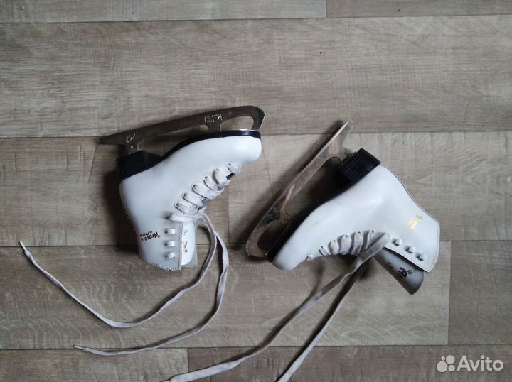 Коньки детские кожаные 31 размер