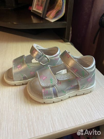 Босоножки для девочки 20 размер