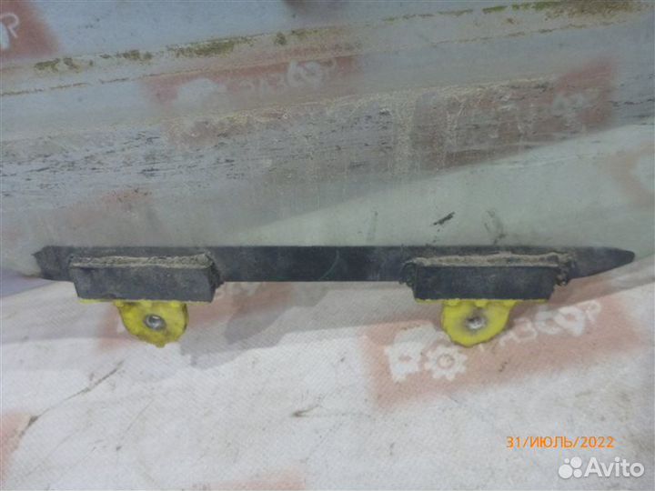 Стекло двери переднее левое Mitsubishi Outlander