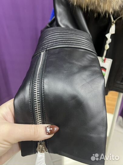 Куртка натуральная кожа воротник шикарный енот