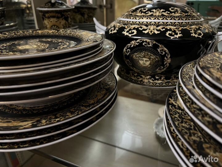 Набор столовой посуды versace 45 предметов
