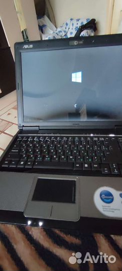 Ноутбук asus