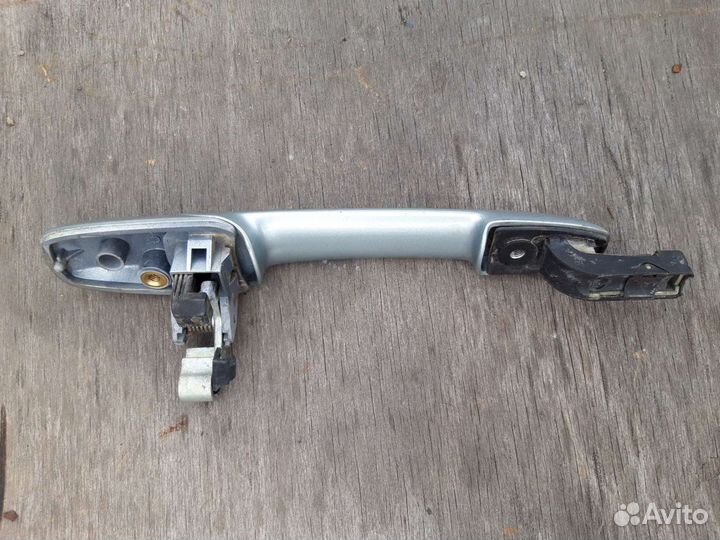 Ручка передняя правая Faw Besturn b50