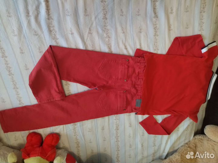 Комплект фирменной одежды на мальчика 6 лет